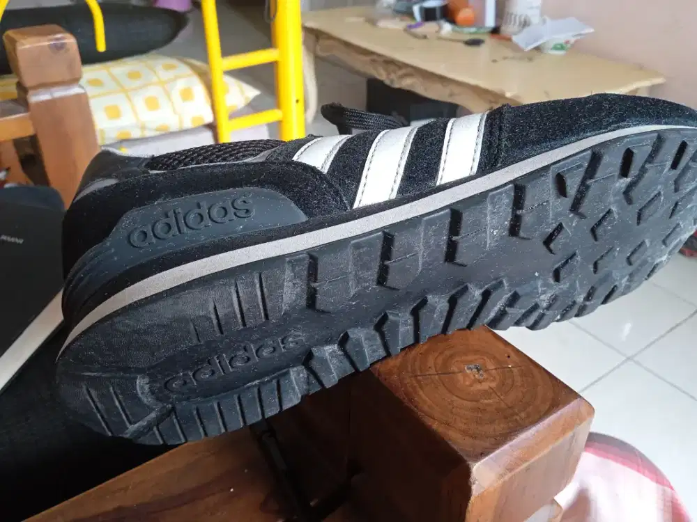 Jual sepatu Adidas original