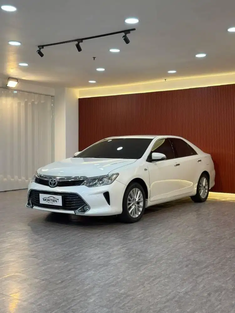 Toyota Camry V 2.5 AT Tahu  2016 Bergaransi Mesin