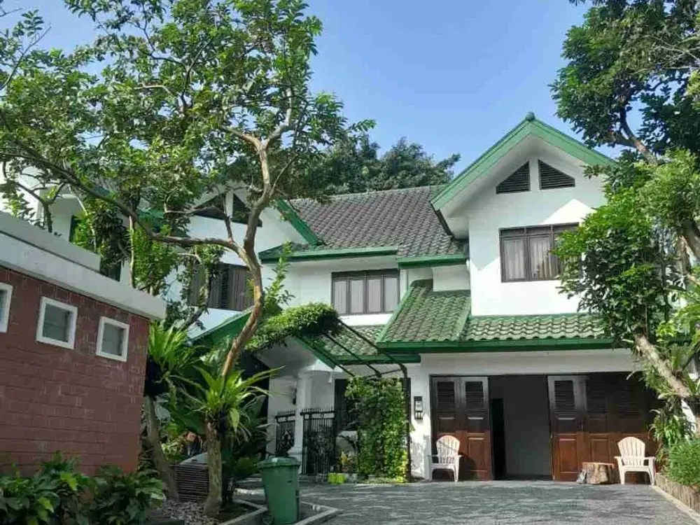 Dijual/disewakan Rumah Mewah Semi Furnish di Bogor Nirwana Residence BNR