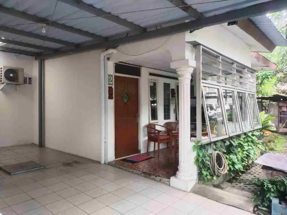 Rumah Terawat Posisi Hook Lokasi Dalam Komplek Di Arcamanik