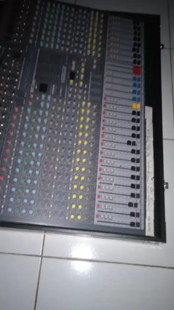 Mixer bekas jaminan 24 chanel 6 jt