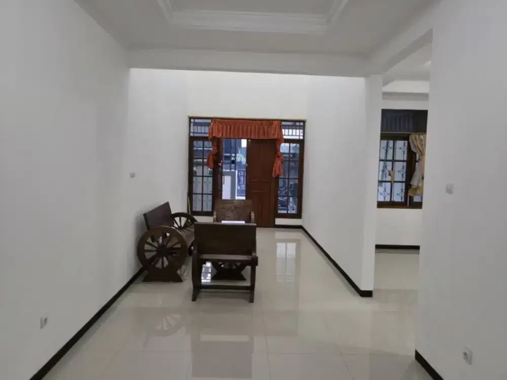 Dijual Rumah di Kopo Kencana Bandung Siap Huni