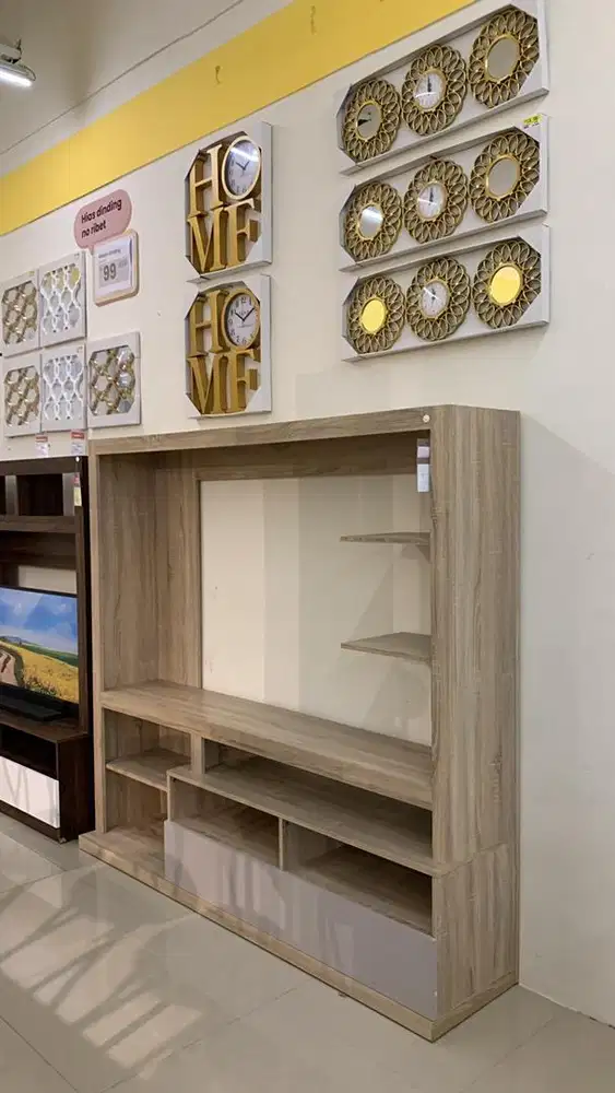 lemari tv muat 55inch