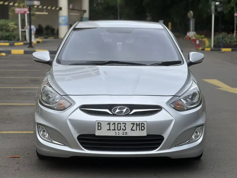 HYUNDAI GRAND AVEGA AT 2012