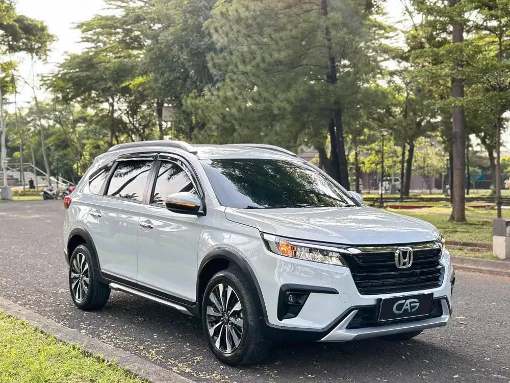 BR-V PRESTIGE Sensing AT 2023/BR-V PRESTIGE Sensing MATIC 2023