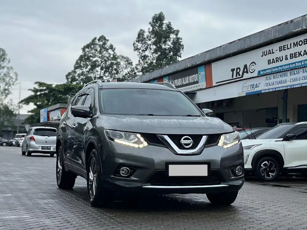 NISSAN XTRAIL 2.5 AT 2016