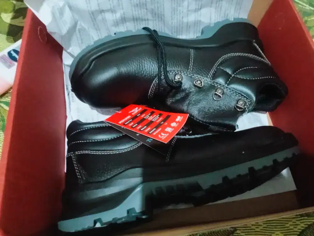 Sepatu Safety Cheetah Rebound 7106H