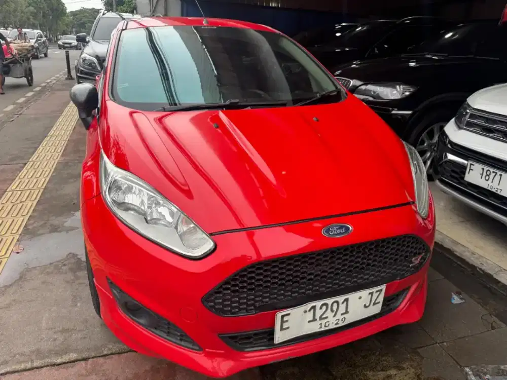Ford ecoboost 1000cc turbo tg 2014 AT siap pakai