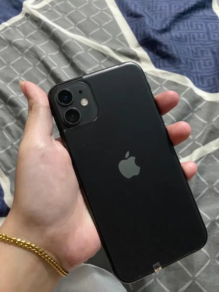IPHONE 11 BLACK