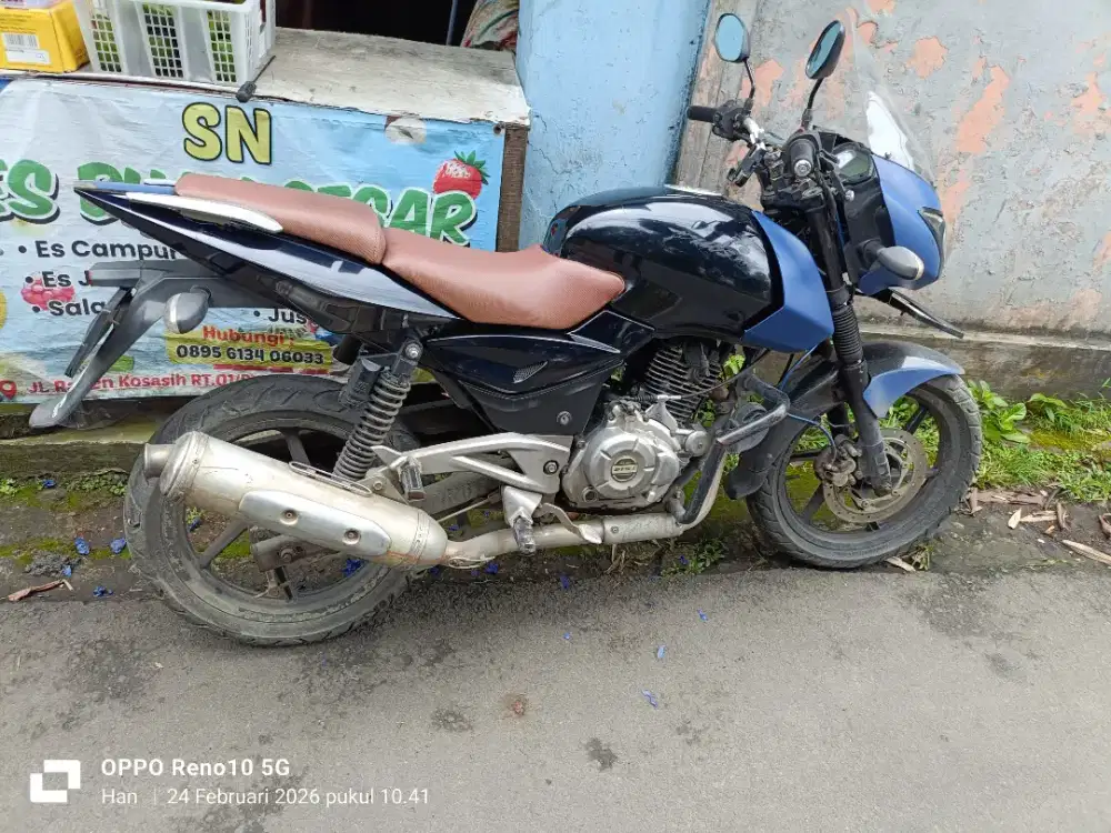 Bajaj Pulsar 180 ug4