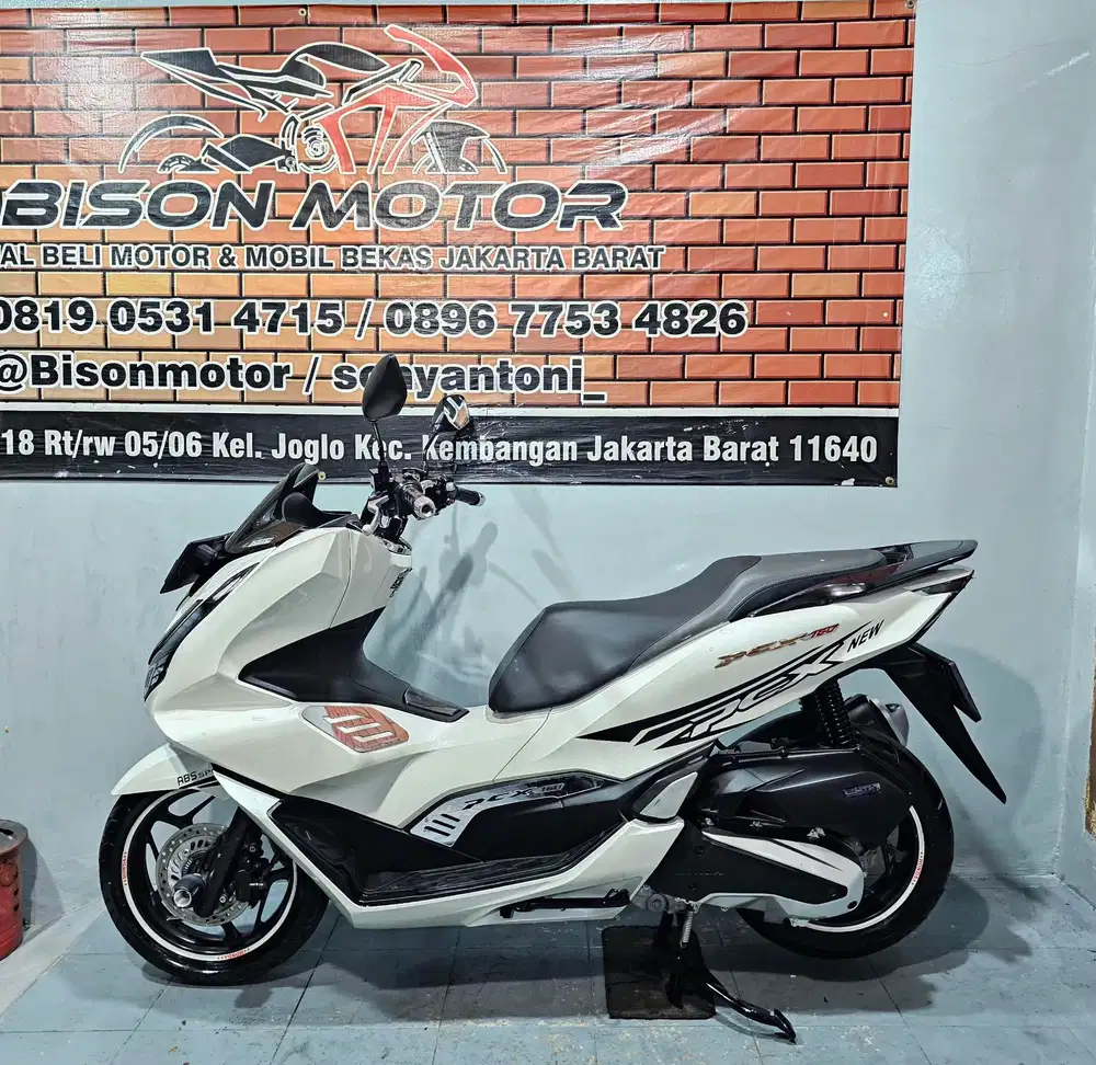 ISTIMEWA! HONDA PCX ABS ISS HSTC 160 KEYLESS TAHUN 2021 PUTIH GLOSSY