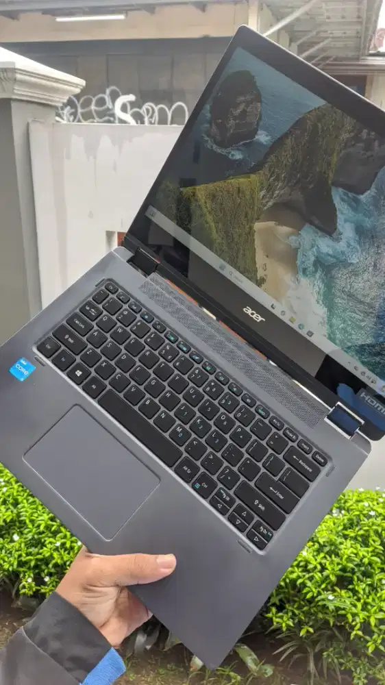 Acer TravelMate Spin P414RN Gen 11Touchscreen Flip 360 full orian s