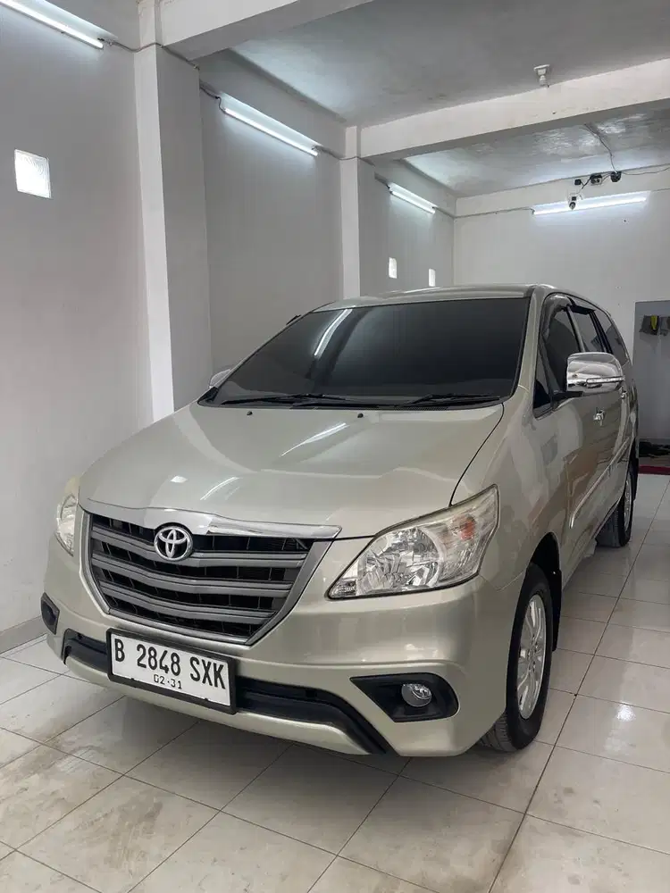 Toyota Kijang Innova 2014 Bensin