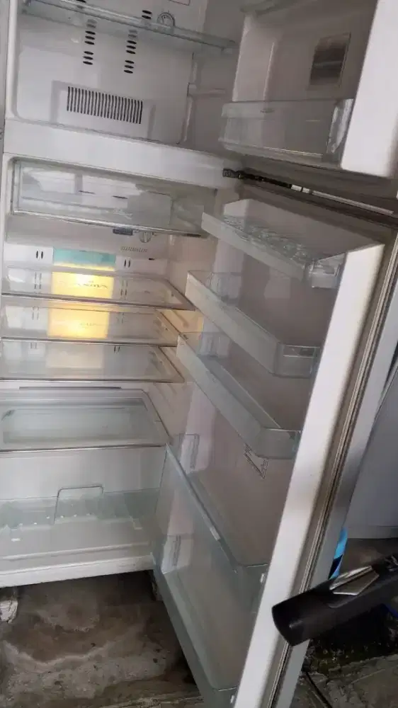 Kulkas toshiba low watt