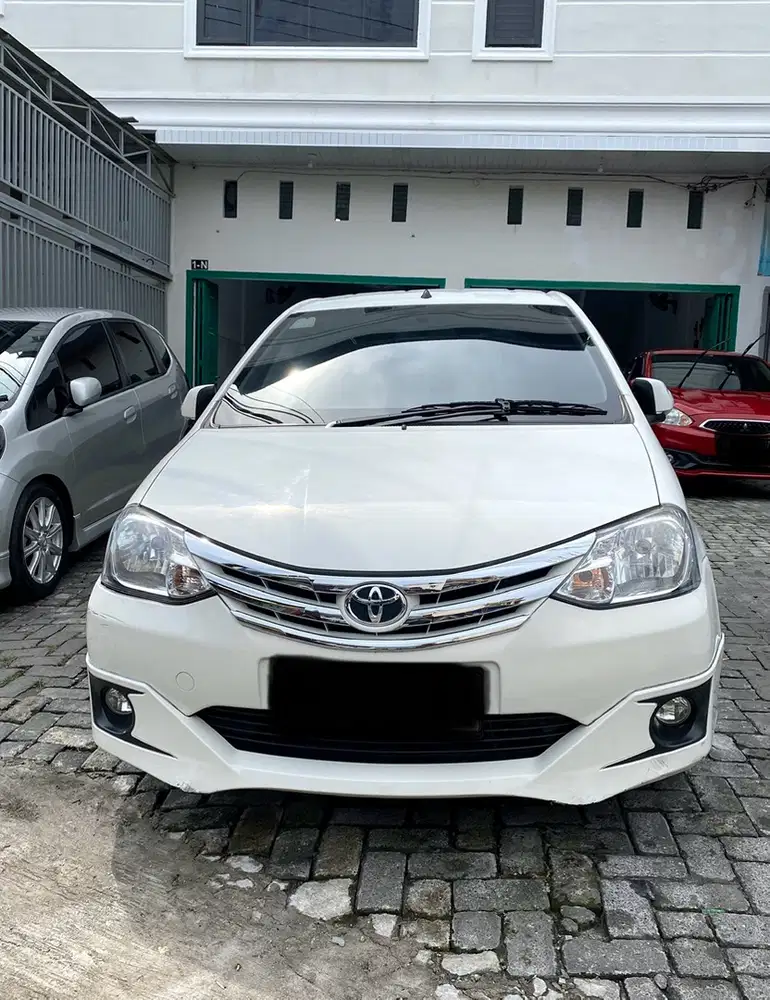Etios 1.2 G Manual 2014 Putih