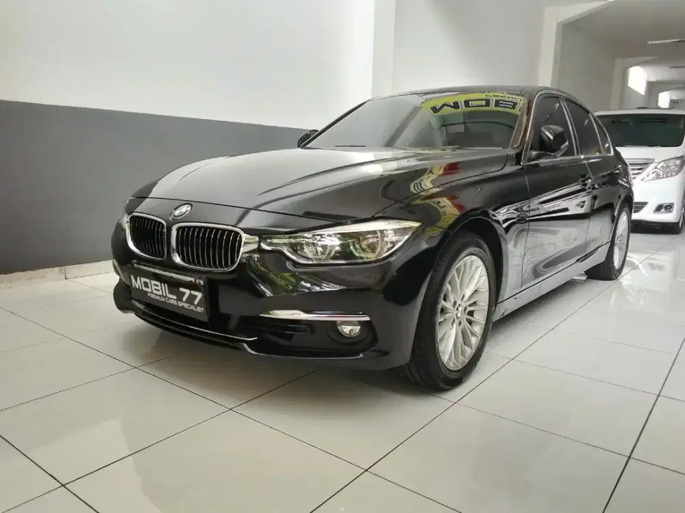 BMW 320i LCI F30 Tahun 2018
