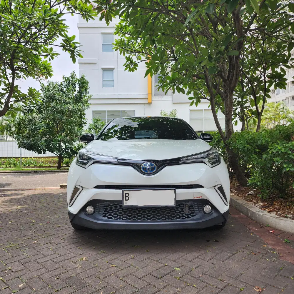 Toyota C-HR 2022 Hybrid TSS Two-Tone Color