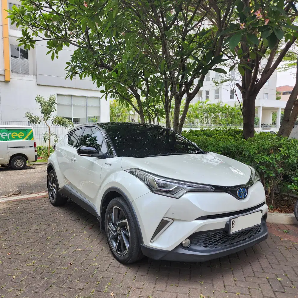 Toyota C-HR 2022 Hybrid TSS Two-Tone
