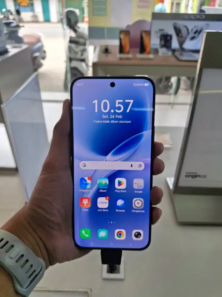 PRE ORDER VIVO V70 SERIES