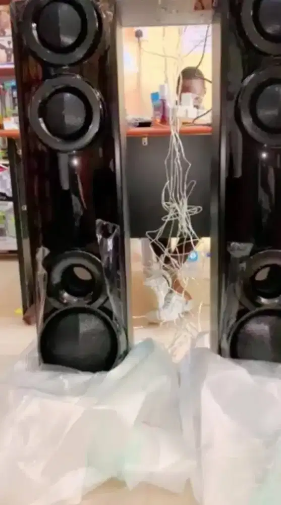 speaker pasif LG barang mulus terawat