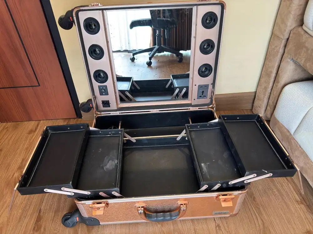 Dijual koper make up / beauty case (nego sampai deal)