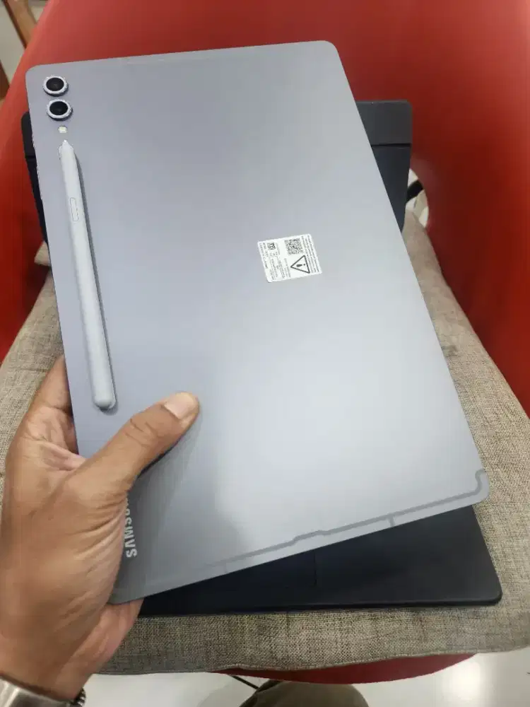 Samsung tab s10 plus. Wifi only 12/256