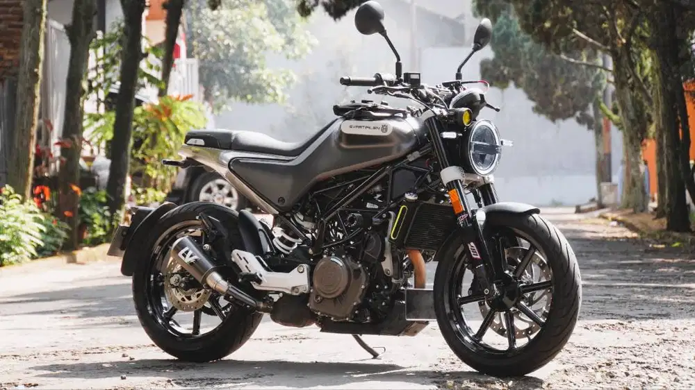 Husqvarna svartpilen 250 (2022)