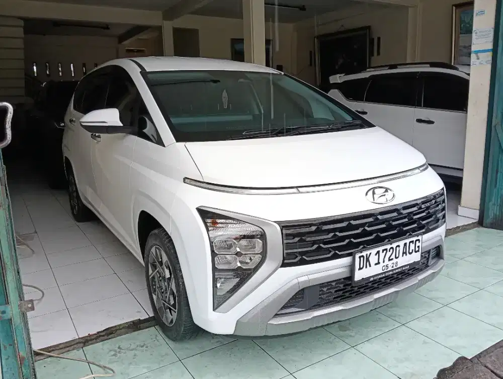 Hyundai Stargaser Prime at 2023 asli Bali, putih