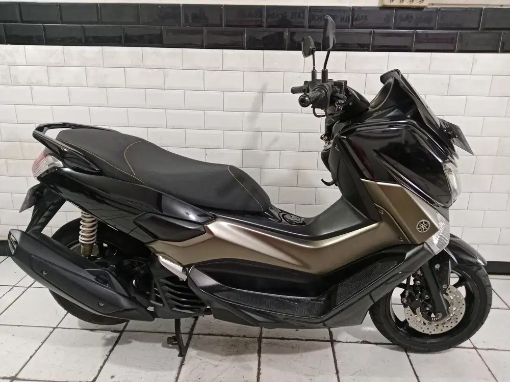 Di jual yamaha nmax old non abs tahun 2018