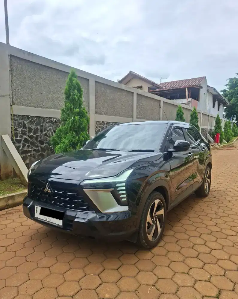 (Harga Cash) Mitsubishi XFORCE EXCEED CVT NIK 2024 PMK 2025 HITAM
