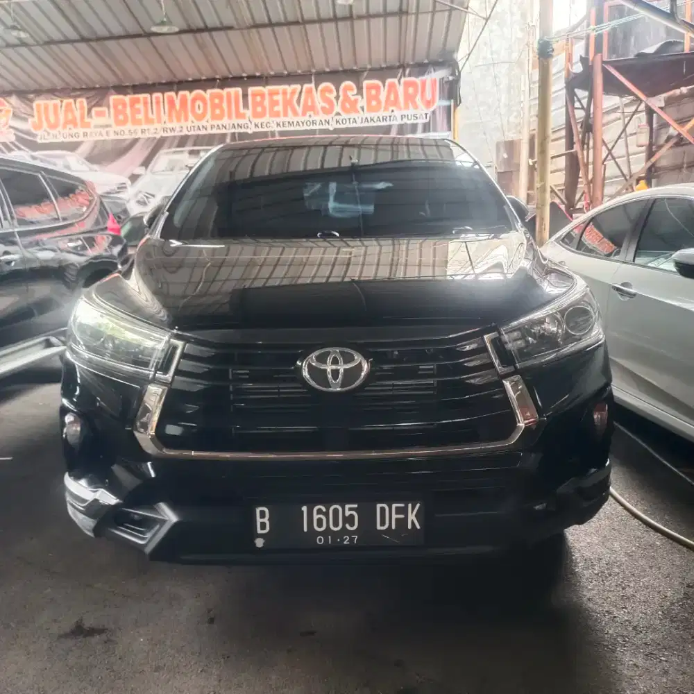 Toyota Innova Venturer 2.4 Diesel Matic Hitam Nopol B Ganjil