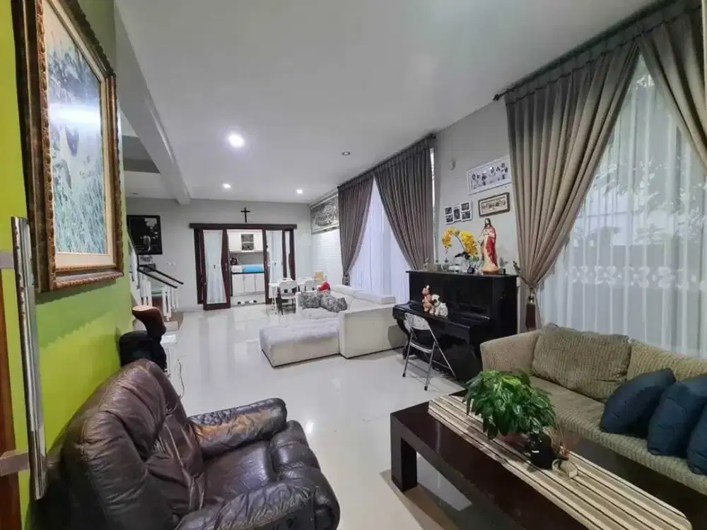 Dijual Rumah Modern View Sawah Lantai 2 dikawasan Jalan Tukad Badung
