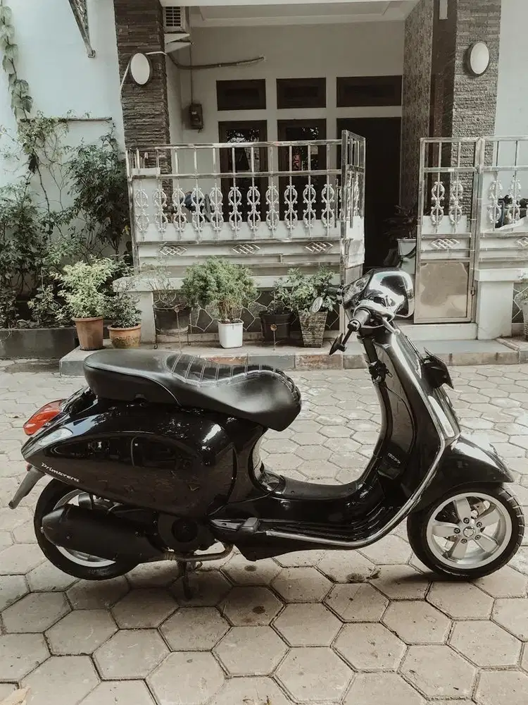 Vespa Primavera 3Vie 2016 Black Last Edition