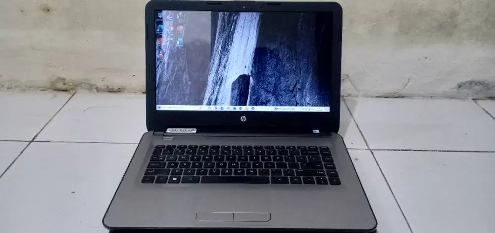 Laptop Hp, Core i3 Gen 6 Dual VGA AMD 2GB, RAM 8GB SSD 128GB, NORMAL