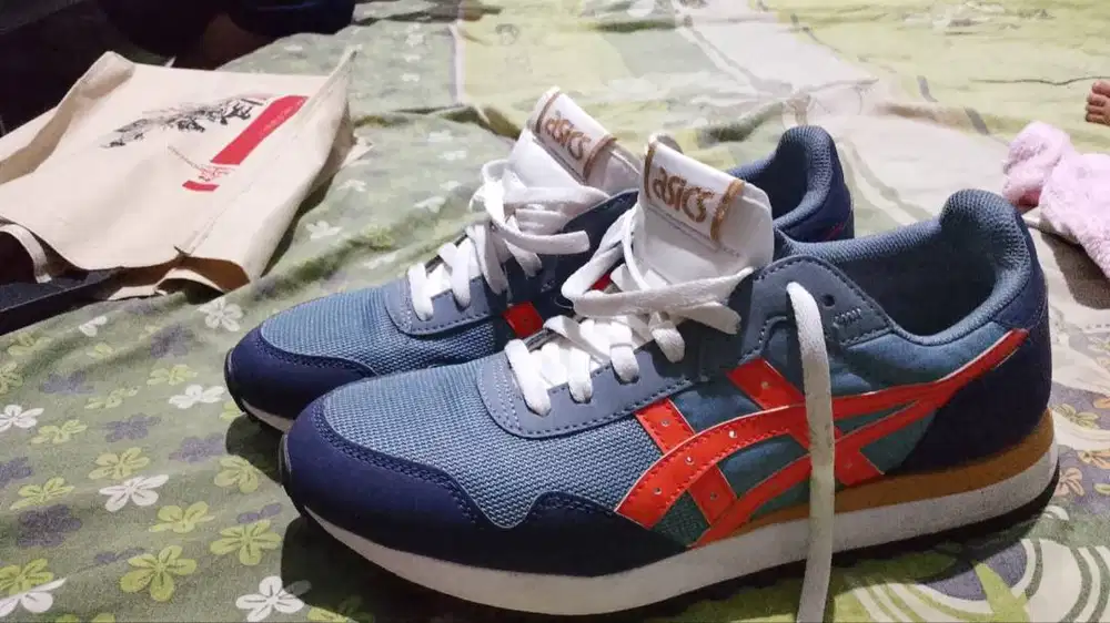 ASICS Tiger Runner II