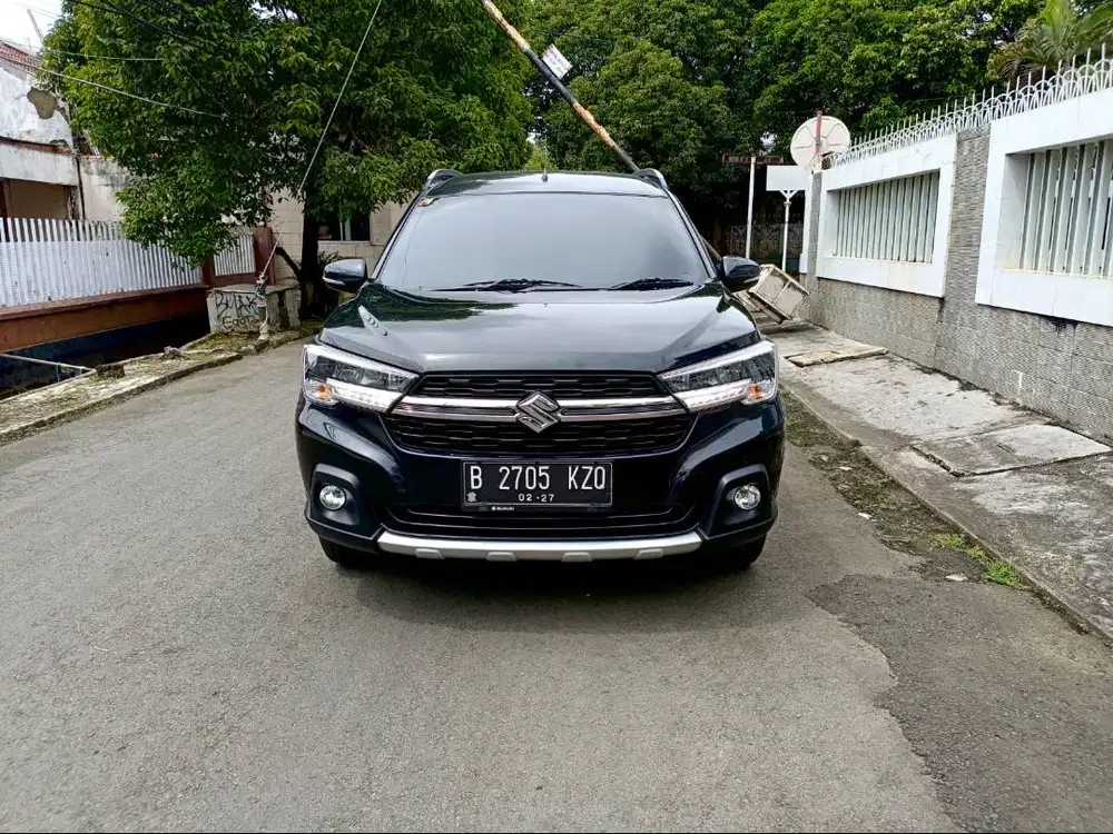 Suzuki XL7 Alpha Tahun 2021 Hitam AT