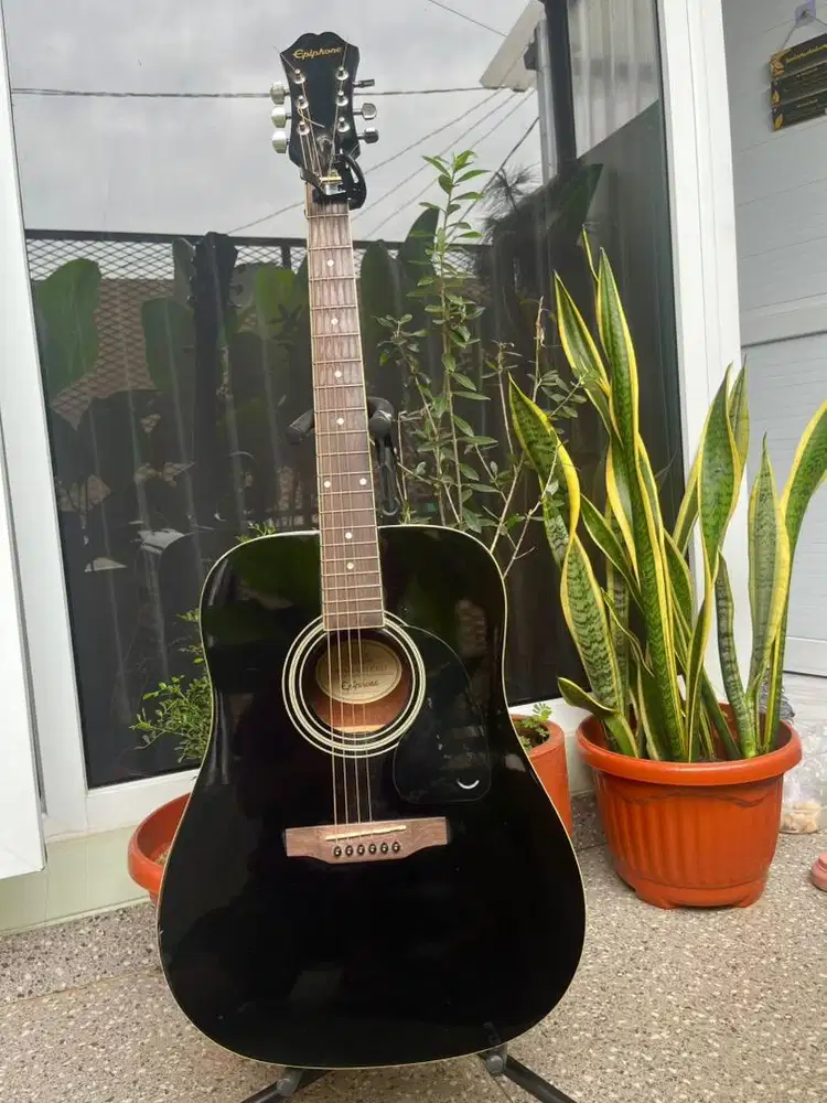 Epiphone DR -100 EB