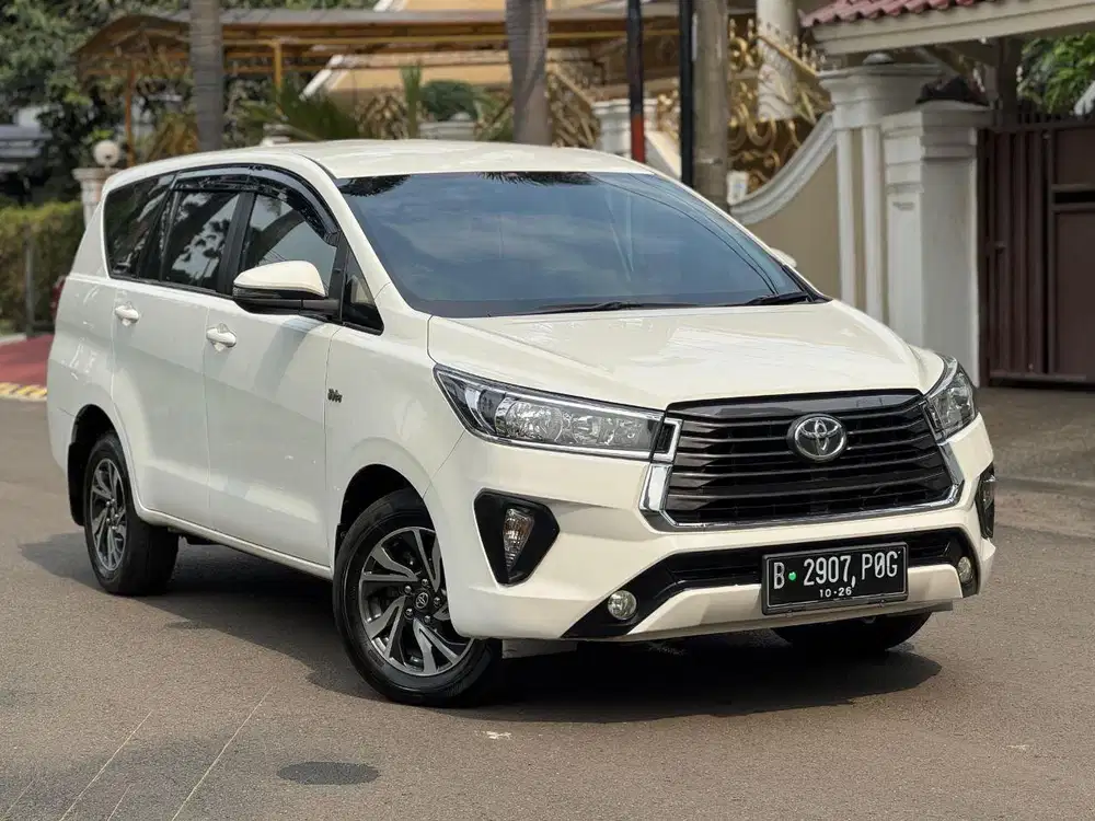 Kijang Innova 2.0 G AT 2021 Putih