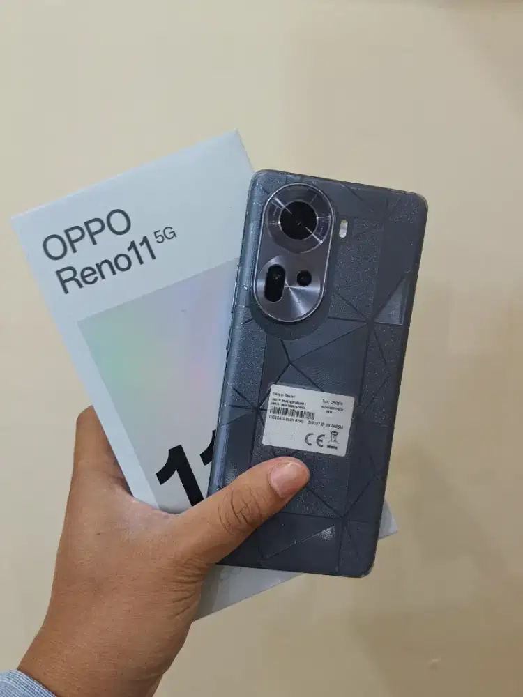 Oppo reno 11 5g ram 8/256 second