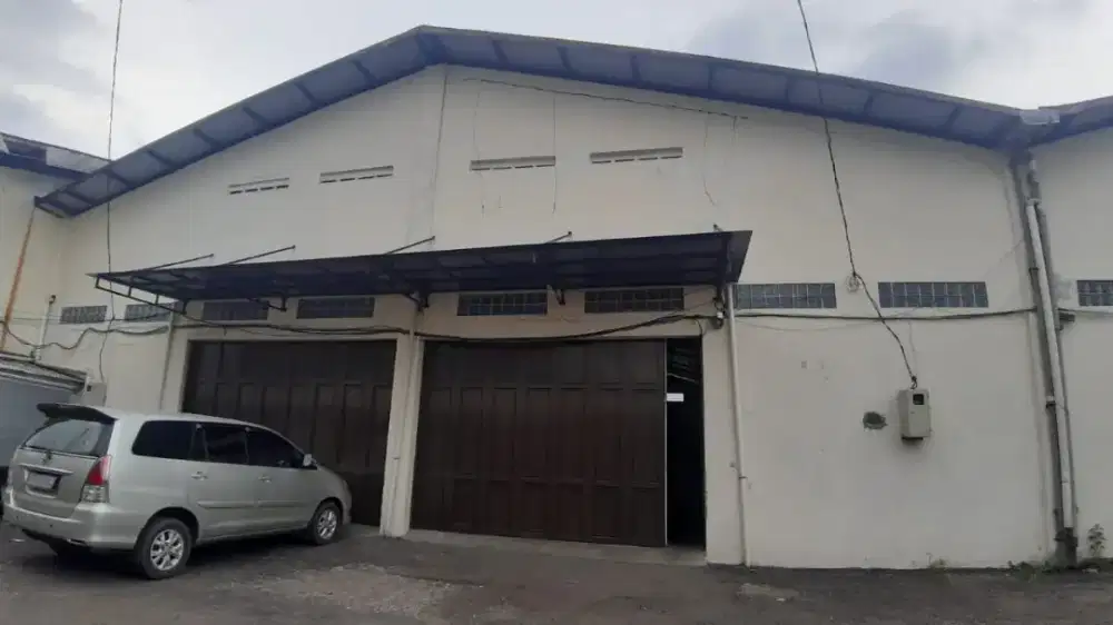 Disewakan gudang 350m2 Jl. Peta