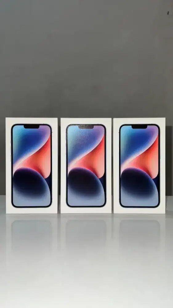 iPhone 14 128GB free adaptor