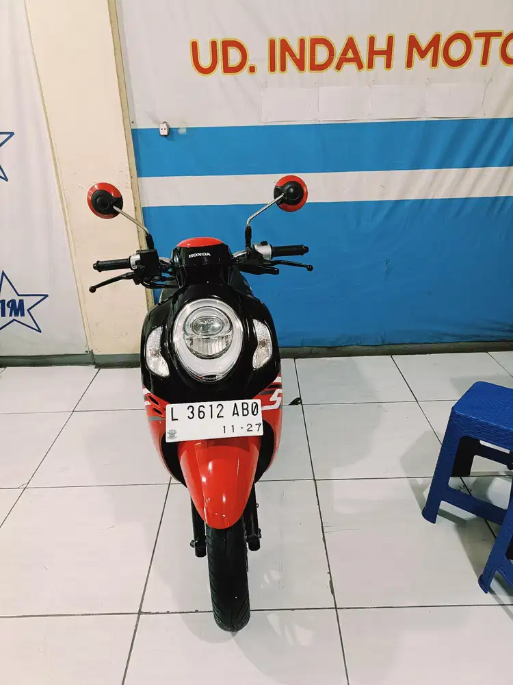 L Surabaya Honda SCOOPY ESP SPORTY FI ECO 2022 bisa kredit