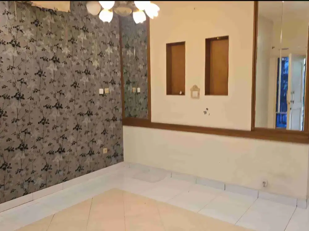 Disewakan rumah bagus di sunter termurah