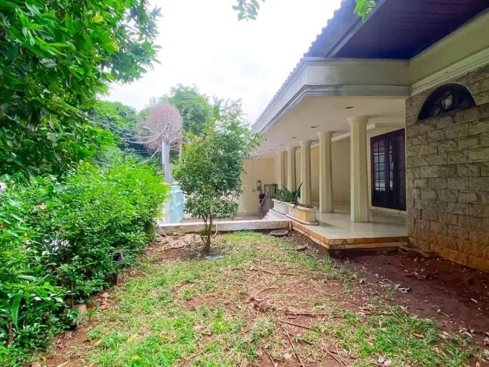 Rumah Luas 865 m² di Area Premium Kuningan, Jakarta Selatan – Cocok untuk Renovasi / Bangun Baru