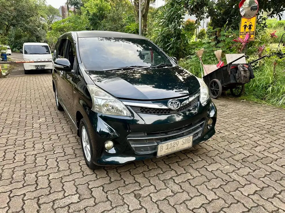 TOYOTA AVNAZA VELOZ 2012 matic