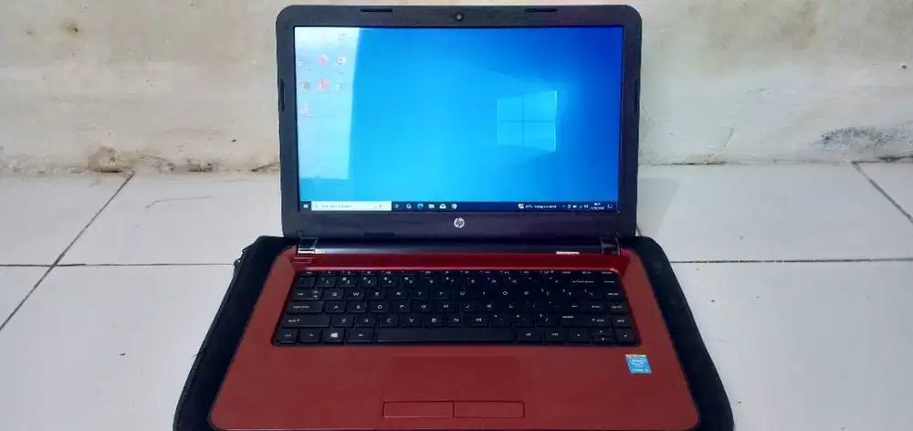 Laptop Hp, Core i3 Gen 4, RAM 8GB SSD 128GB, SANGAT MULUS NO MINUS
