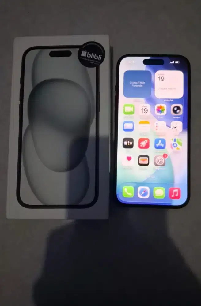 Dijual iphone 15 basic Ibox
128 gb, nominus, mulus
BH 99%, CC 124
Gara