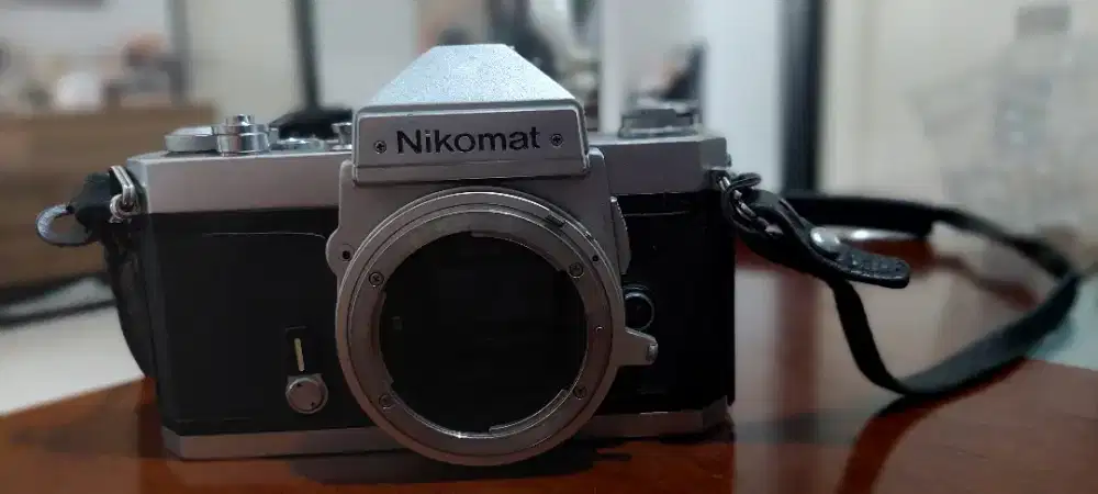 Jual cepat, 2 Camera Nikon Analog. Legend