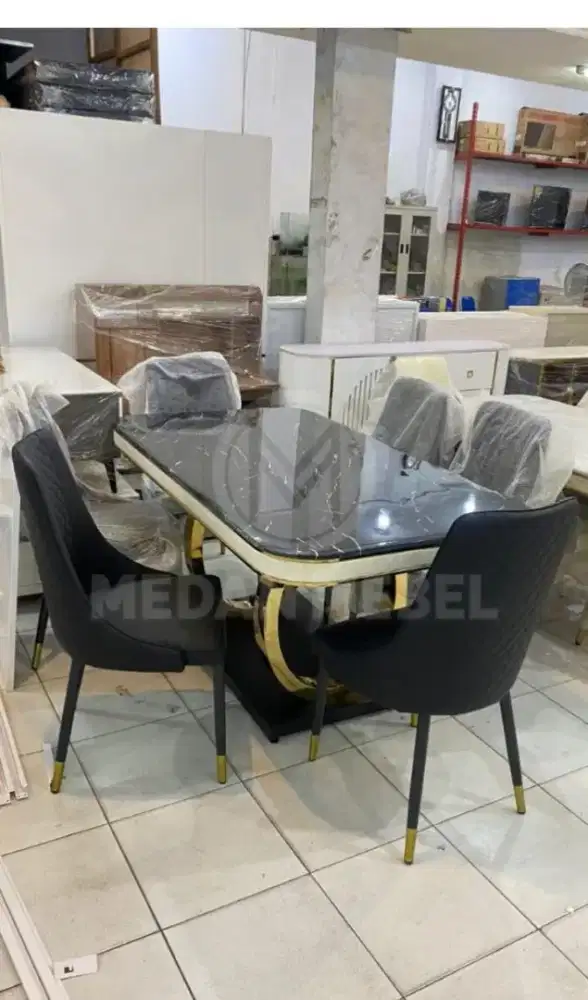 Cicilan Hantaran Set meja makan