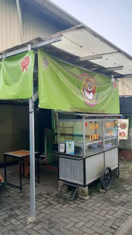 Dijual alat usaha ayam penyet cabe ijo/jual gorengan